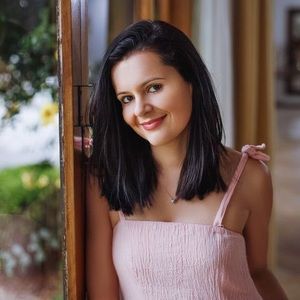 Meet your Posher, Betina